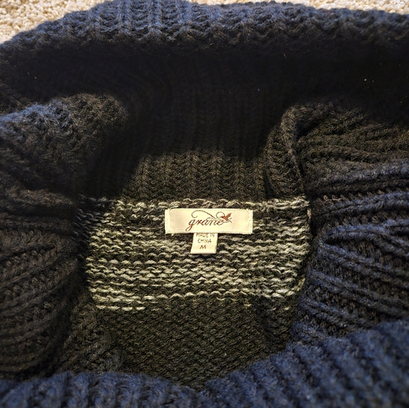 NWT Grane Cowl Neck Soft Sweater Size Medium - Picture 3 of 7